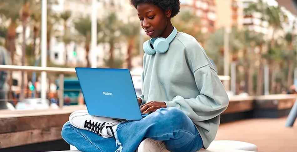 Proline Thinline V14 laptop specifications features and review